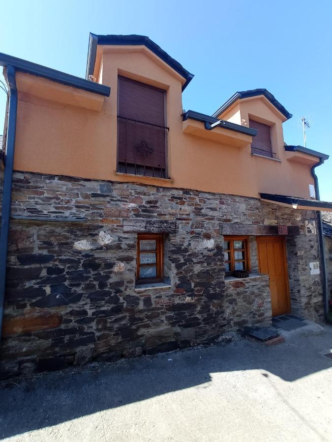 Hostal Casa de Abril 1 San Cristobal de Valdueza Exterior foto
