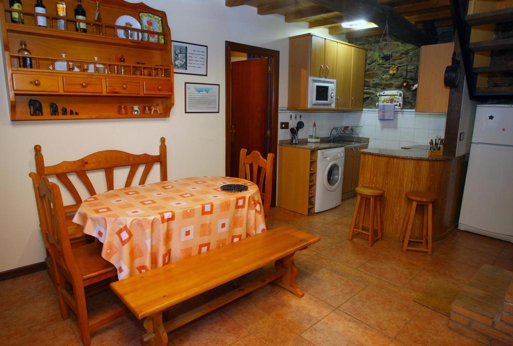 Hostal Casa de Abril 1 San Cristobal de Valdueza Exterior foto